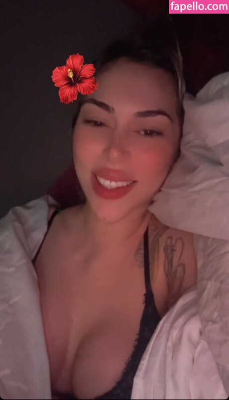 Seydanur Tunc nude star pic