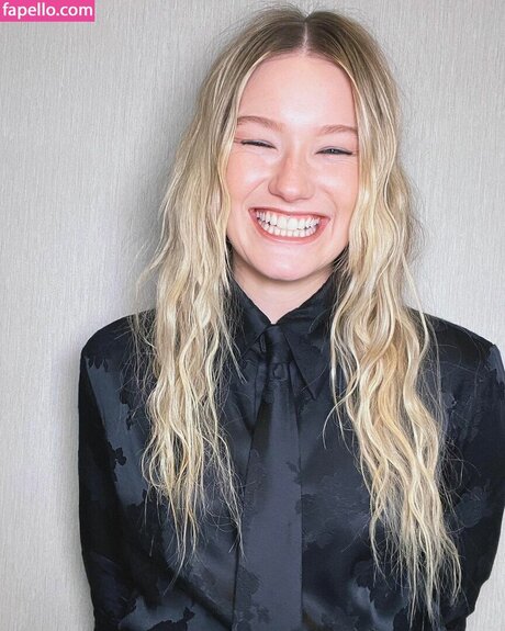 huge shemale onlyfans beautiful nude pictures