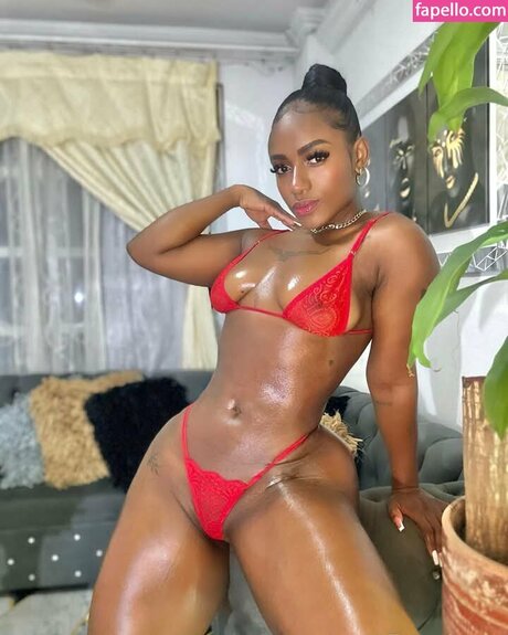 blonde cougar onlyfans free images