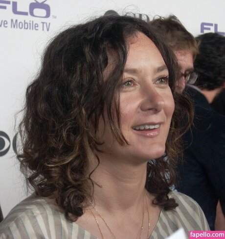 Sara Gilbert perfect actress galleries