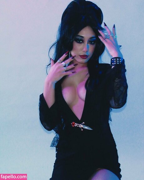 odetovenus star hot photo