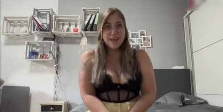 TamyTation sexy actress photos