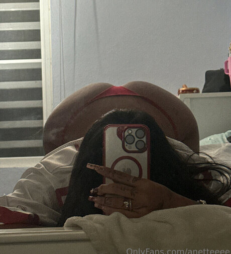 Anette Padilla pretty actress img