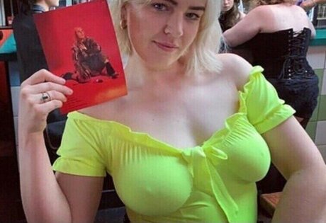 Rebecca Lucy Taylor star pics