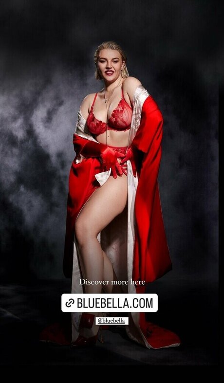 Rebecca Lucy Taylor star hot pictures