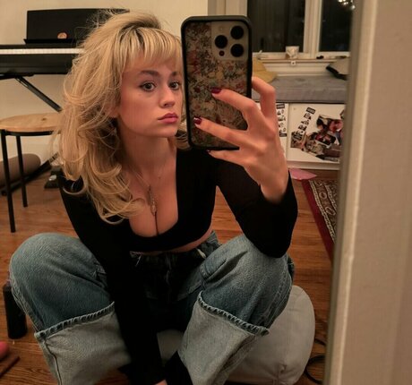 Ella Ballentine nudes actress img