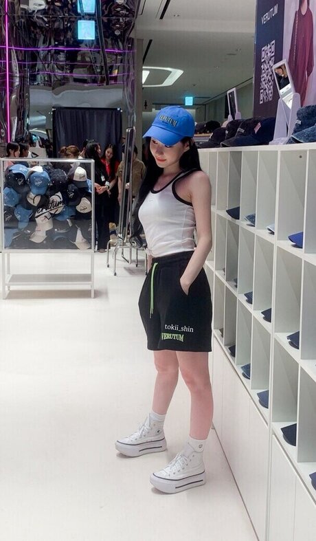 Chaeryeong model hot archive