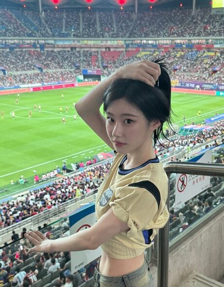 Chaeryeong erotic star pics