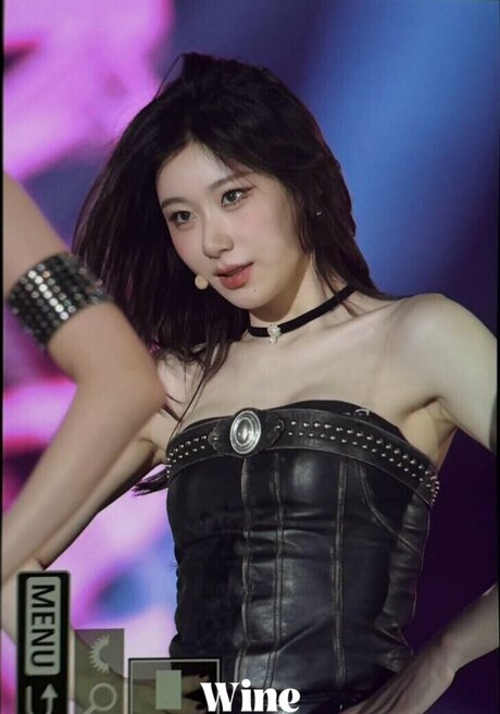 Chaeryeong hot pornstar photos