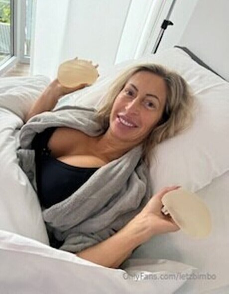LetzBimbo xxx model pics