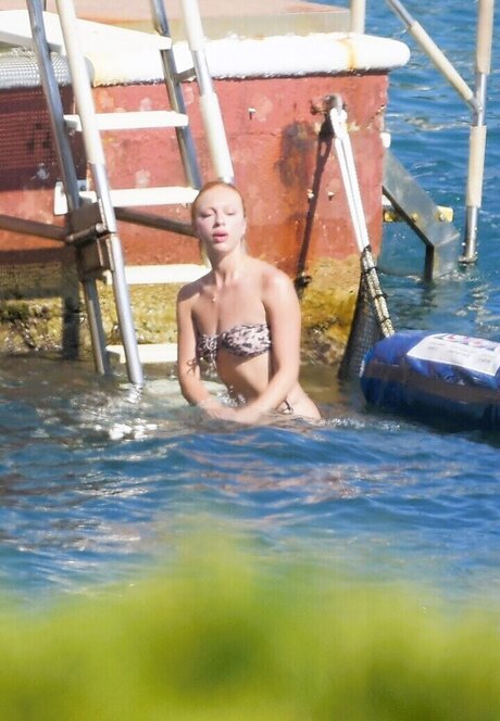 chubby slut onlyfans sex pic