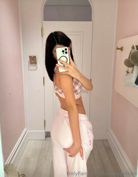 Taba Ardestani sexy model pictures