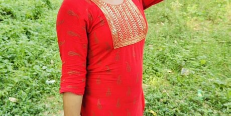 emhuayza pornographic model pic