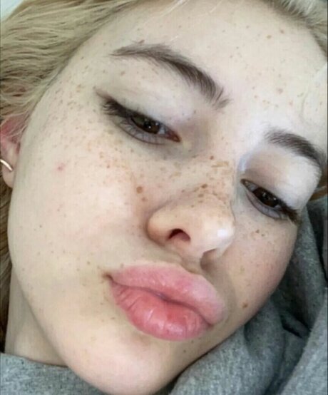 Sephira Lily Street star hot images