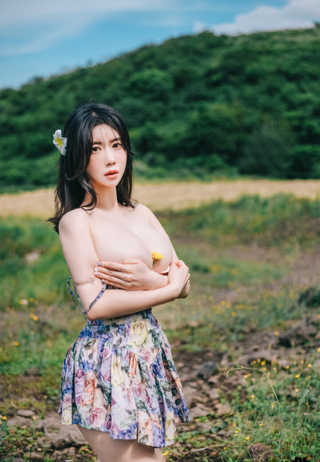 curvy solo onlyfans pornographic photo