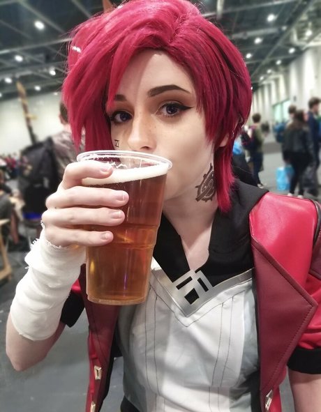 Apricot model erotic pics