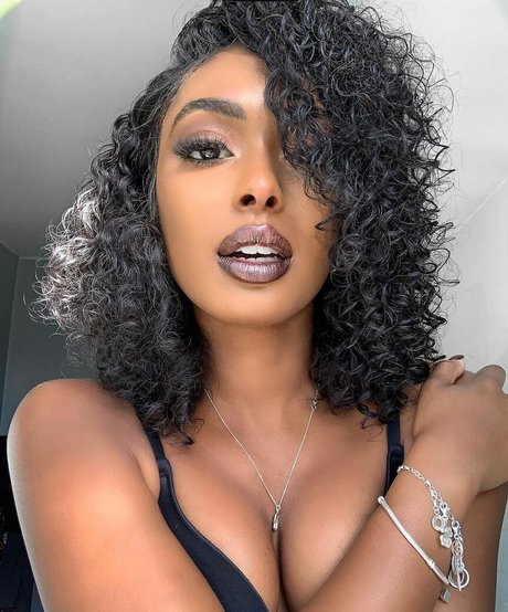 Jourdan Riane hot actress images