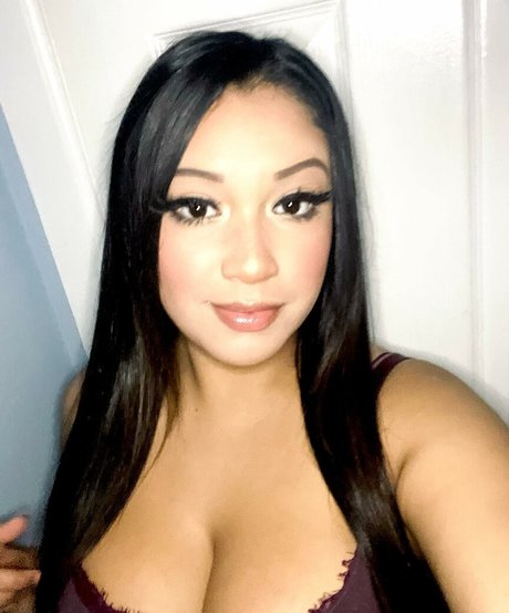 latinaspice209 naked model archive