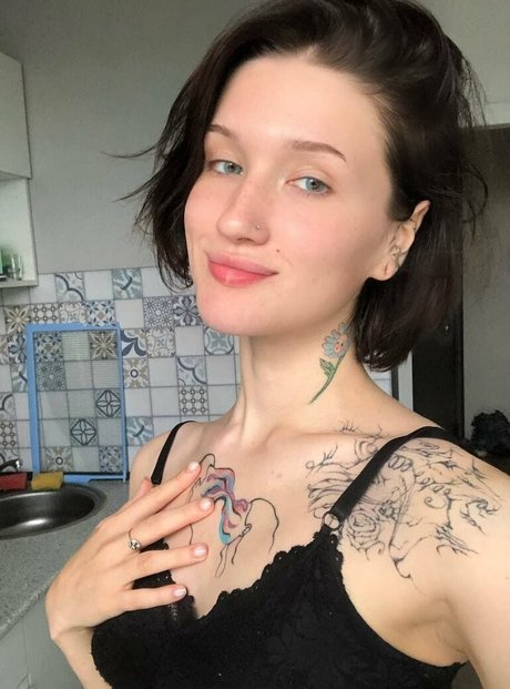 kristydiamond adult model image