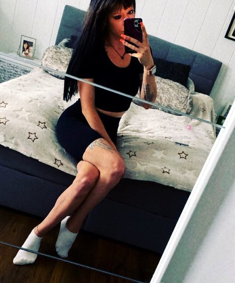 gelliii93_ pretty actress archive