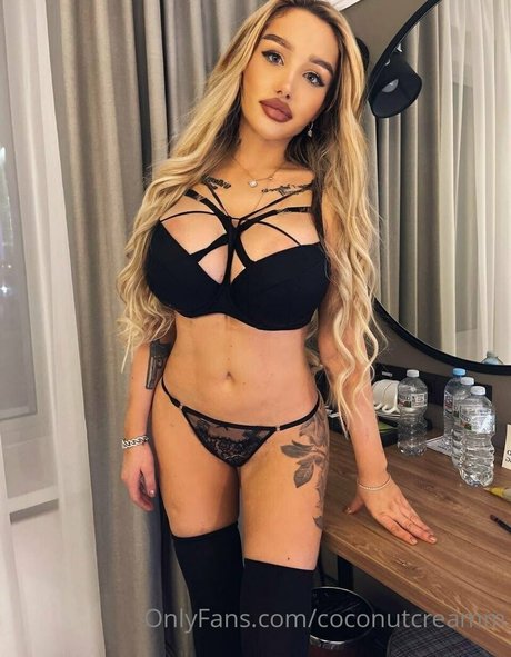coconutcreamm beautiful pornstar picture