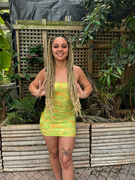 Soul Dream model erotic photos