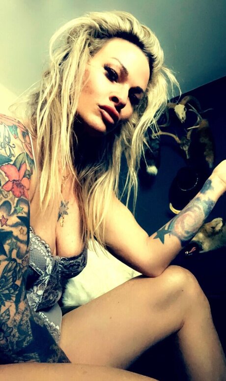 I m not Pamela_ adult actress archive