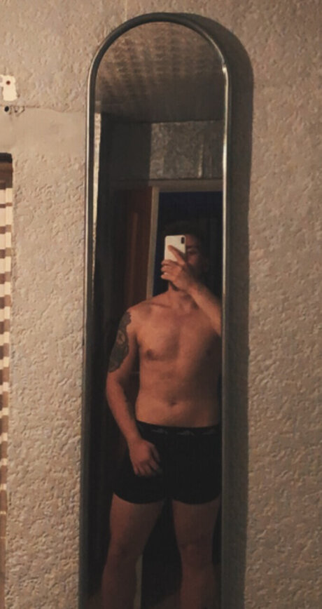 Marcus James nude star photo