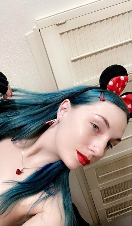 two onlyfans free sexy picture