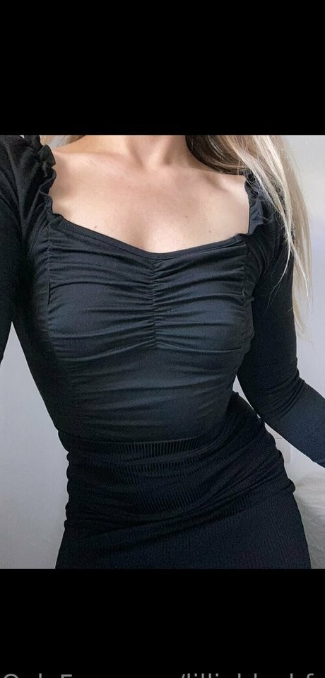 lillieblushfree nude actress pics