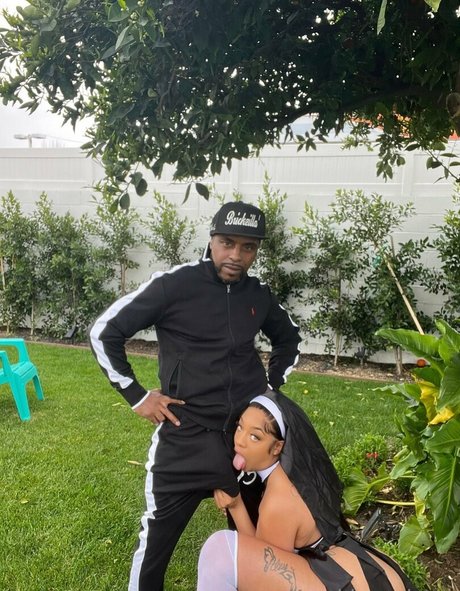 mother daughter onlyfans art porn gallery