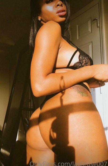 bodyonrose pornstar exclusive picture