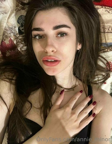 judy mi nude thumbnail