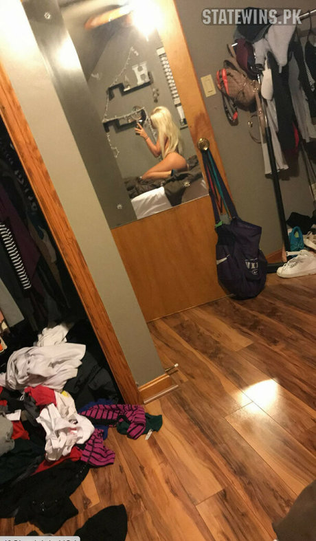 Haley Schomaker model erotic picture