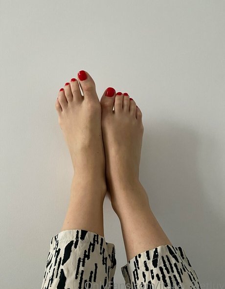 lesbian feet onlyfans art nude archive