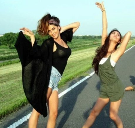 Thatchickparker model best photo