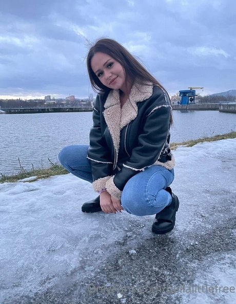 bellalittlefree22 pornographic actress images
