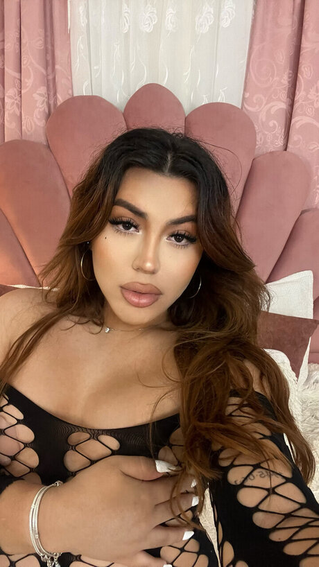 Kendall Rouzz_ pornographic star image