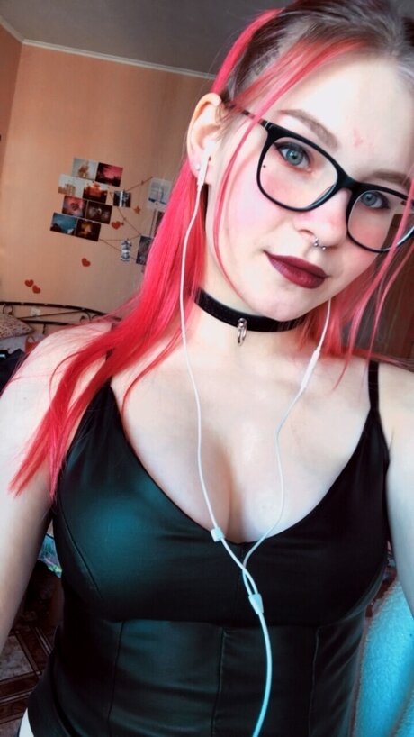 SangriFoxy xxx pornstar archive
