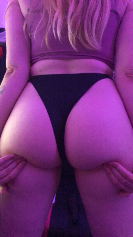 PinkyX star hot picture