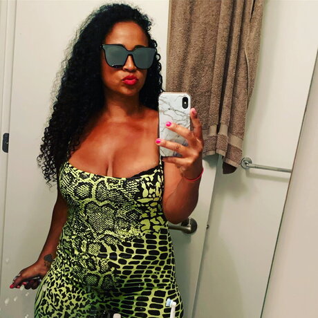Carmel dripp sexy pornstar photo