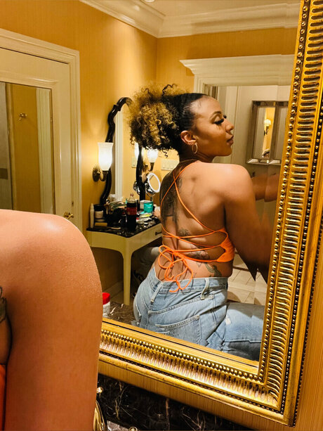 Les Hussle perfect actress pic