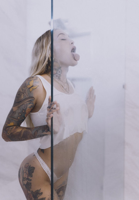 Torrie Blake pornstar nude gallery