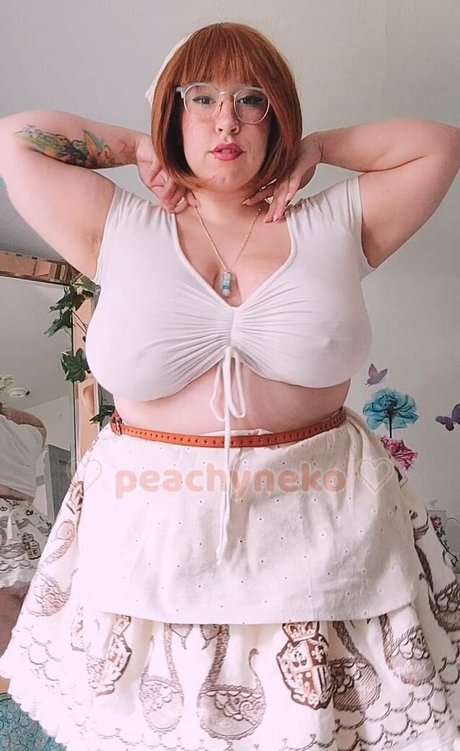 peachyneko model best image