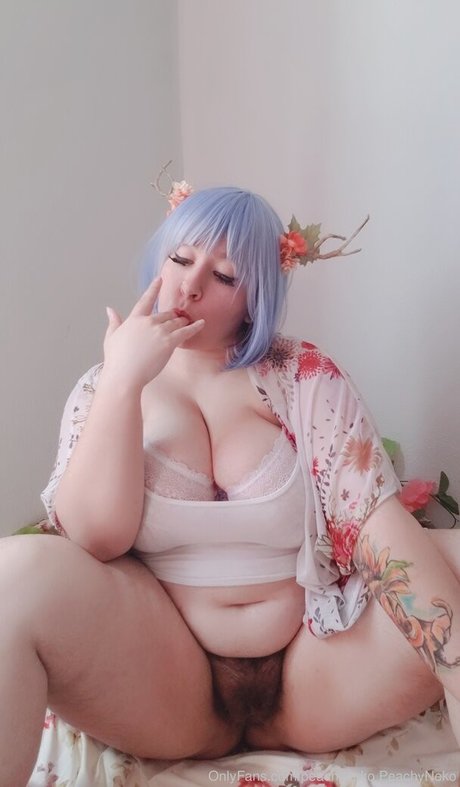 peachyneko best actress photos