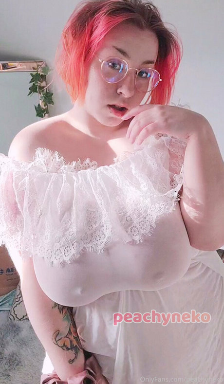 peachyneko nude thumbnail