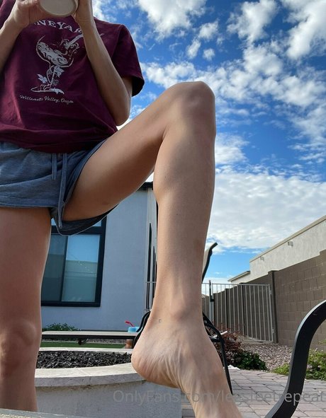 legsfeetrepeat pornstar photo