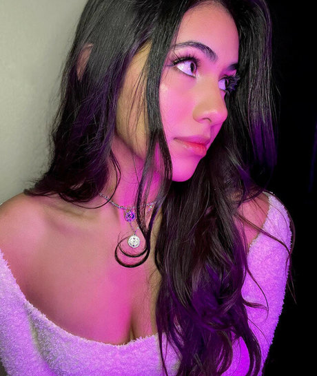 Sara Rios pornstar image