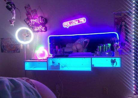 lunalavinci porn model pic