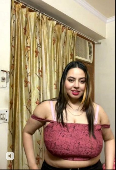 Shambhavi Sharma nude model photos